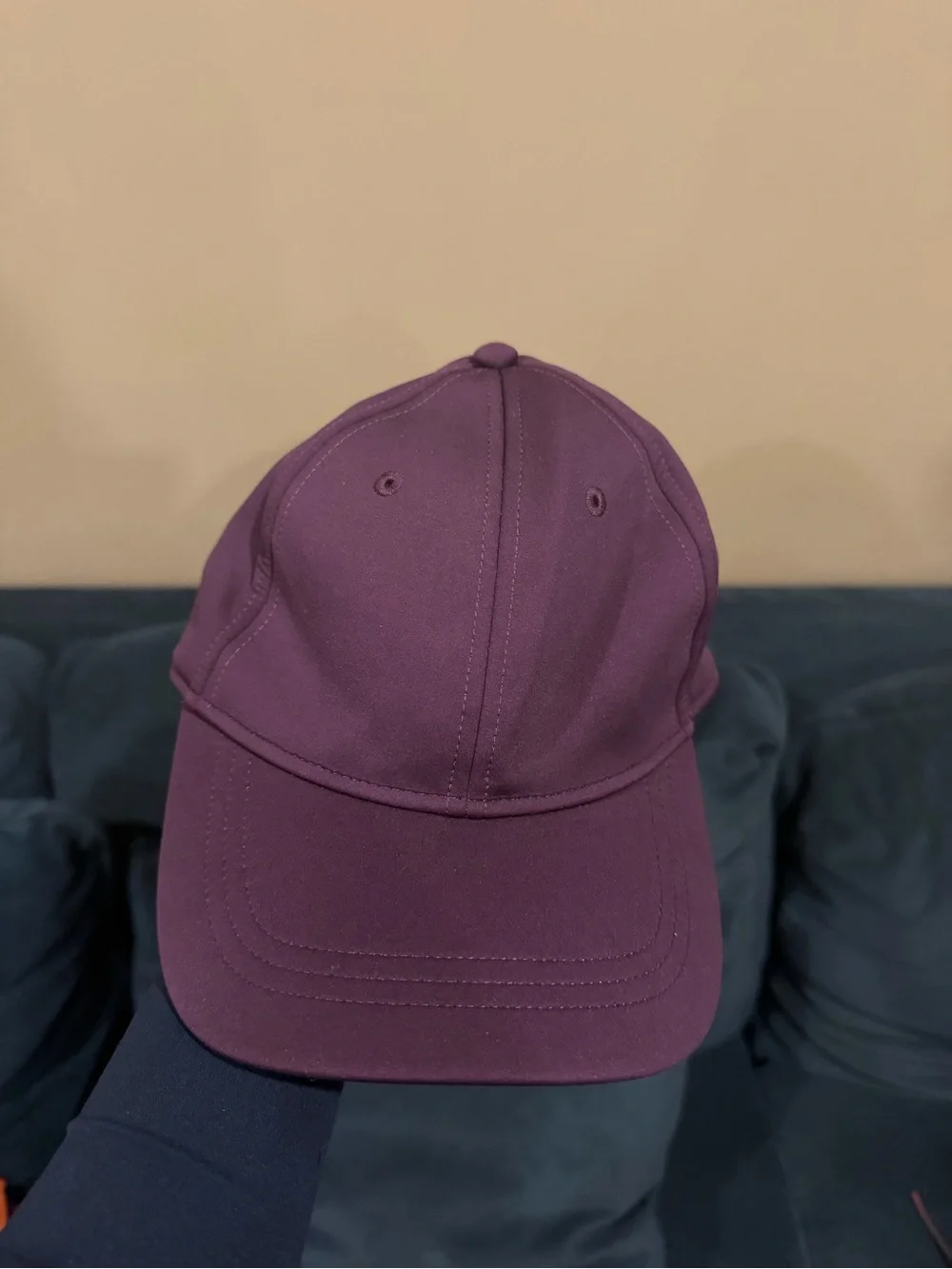 Burgundy lululemon hat